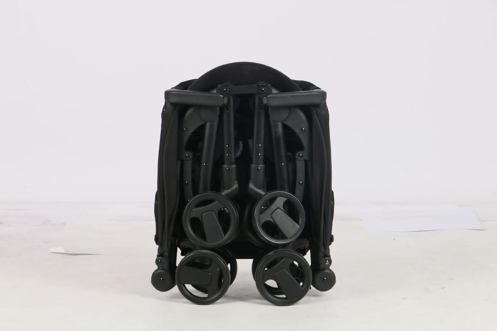 Mughamara Foldable Backpack Stroller (AG1309) | عربة أطفال قابلة للطي إلى حقيبة ظهر